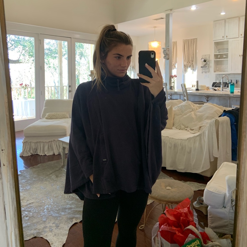 UGG shawl